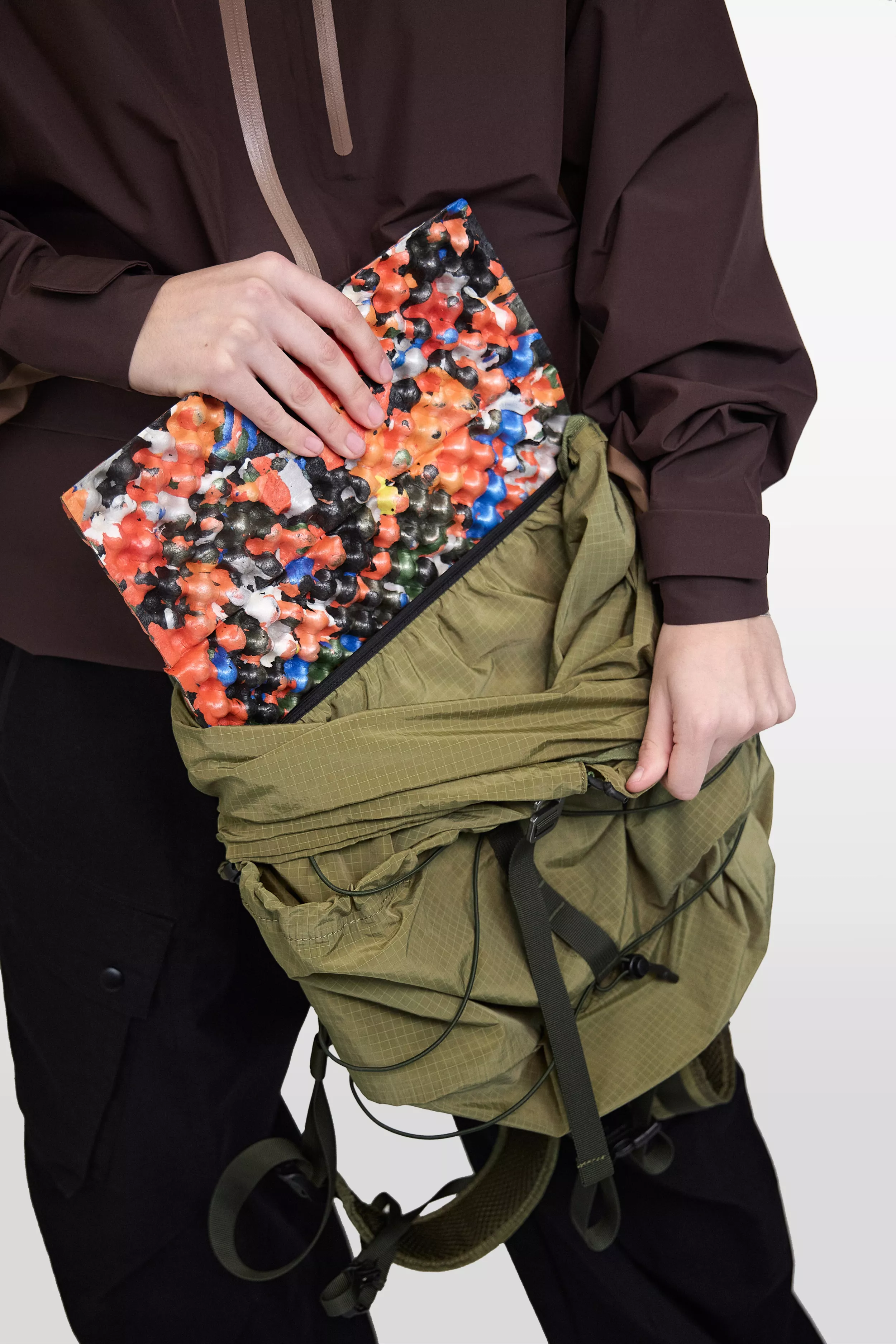 model-(34080-olive-detail)-(34084-multi-detail)