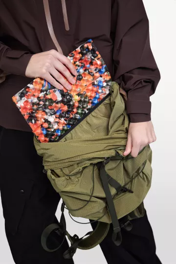 model-(34080-olive-detail)-(34084-multi-detail)