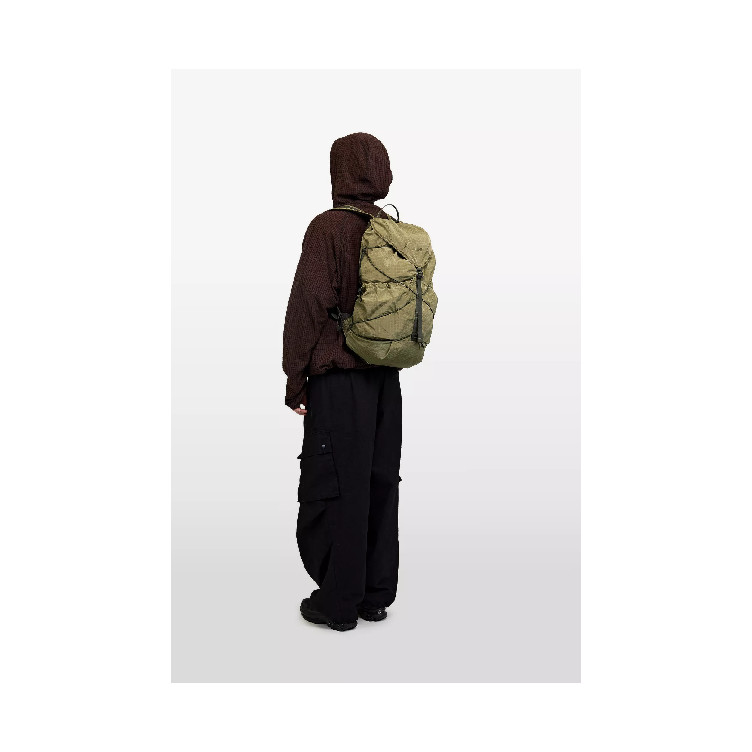 model-(34080-olive-side)-(40171-dkbrown-side)-(40194-black-side)