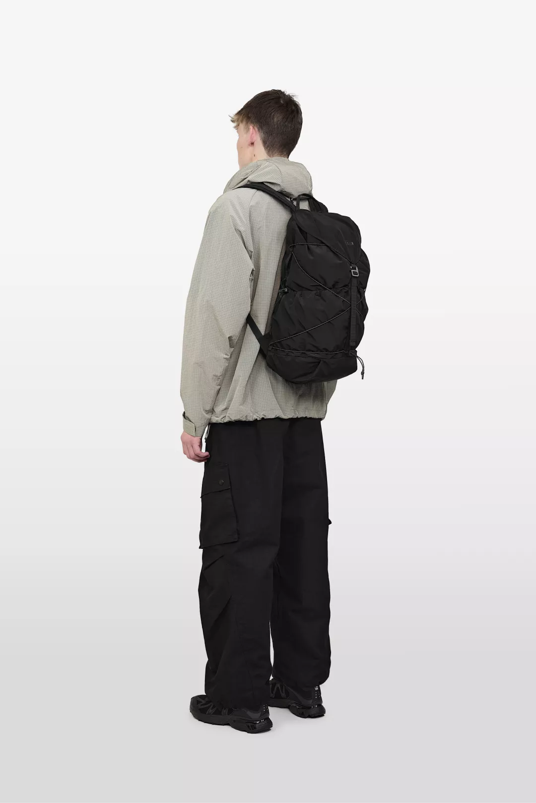 model-(34080-black-side)-(40195-stone-side)-(40194-black-side)