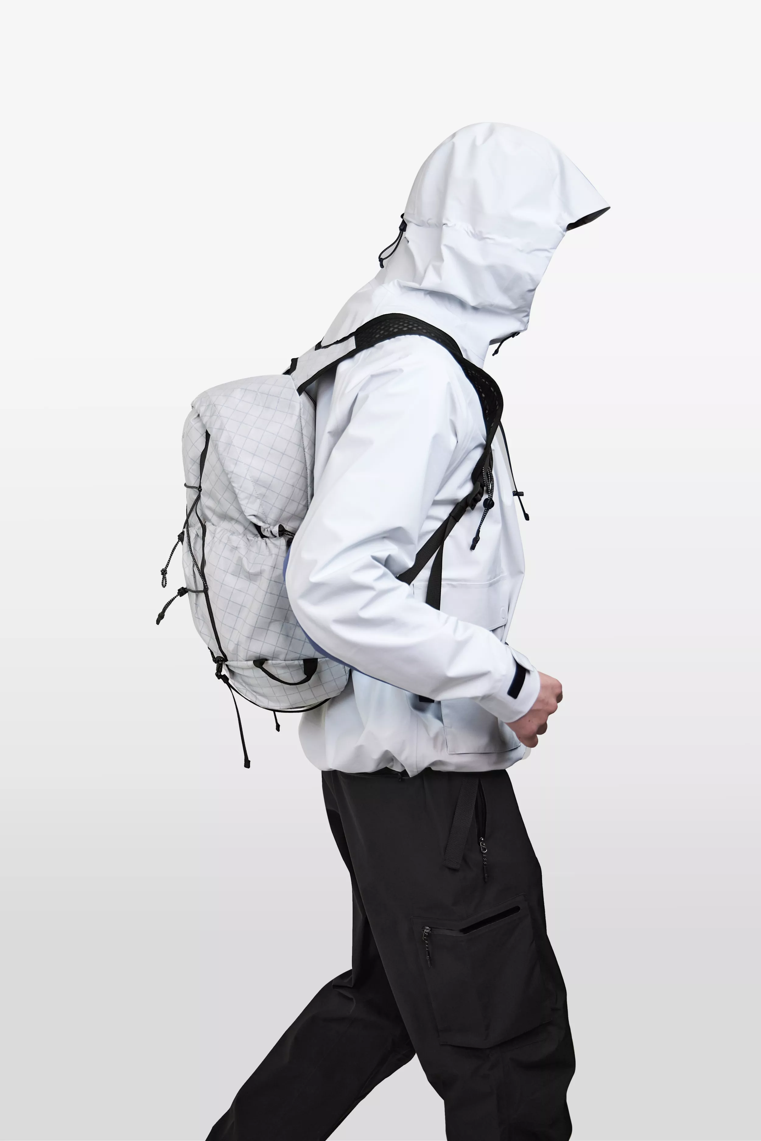 model-(34079-silvbullet-side)-(40180-offwht-side)-(40134-black-side)-1