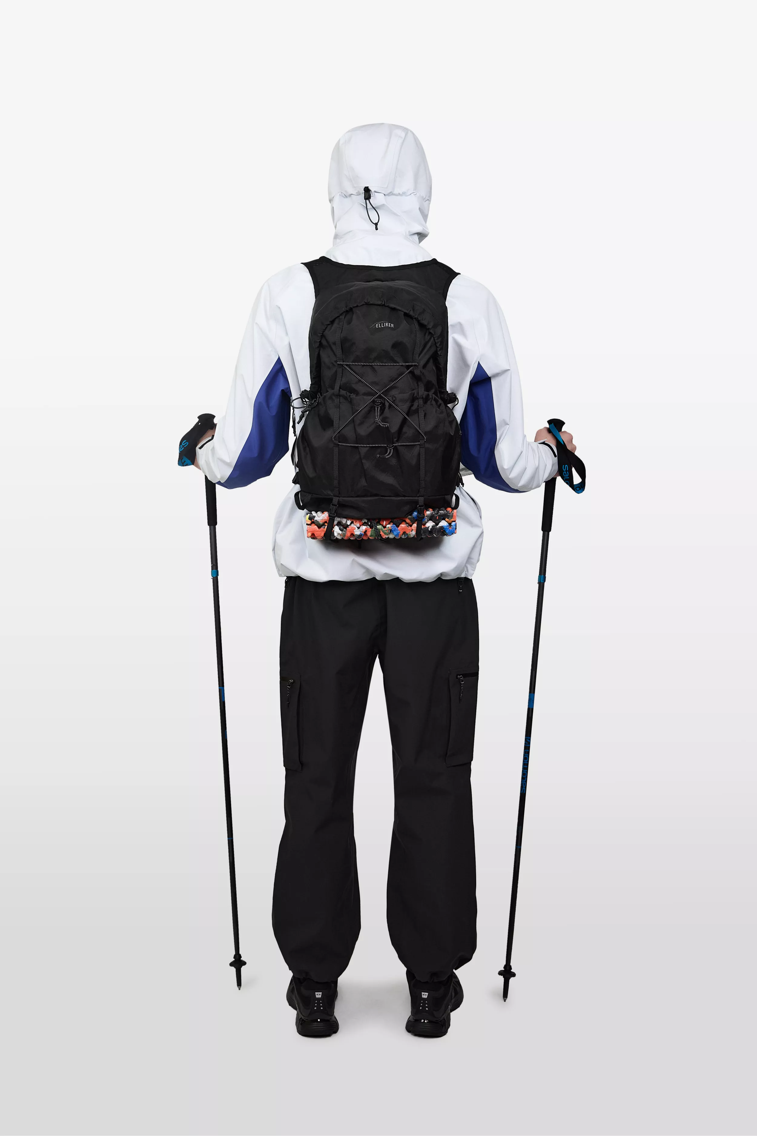 model-(34079-black-front)-(34084-multi-detail)-(40180-offwht-back)-(40134-black-back)