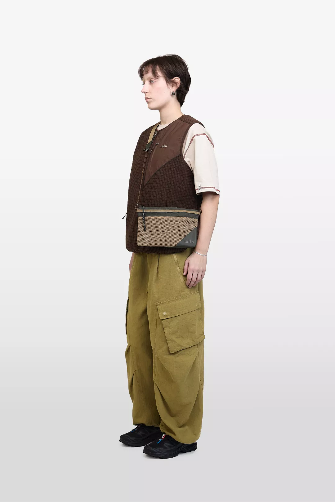 model-(34055-darkgreen-front)-(40183-dkbrown-side)-(40181-ashgrey-side)-(40194-olive-side)