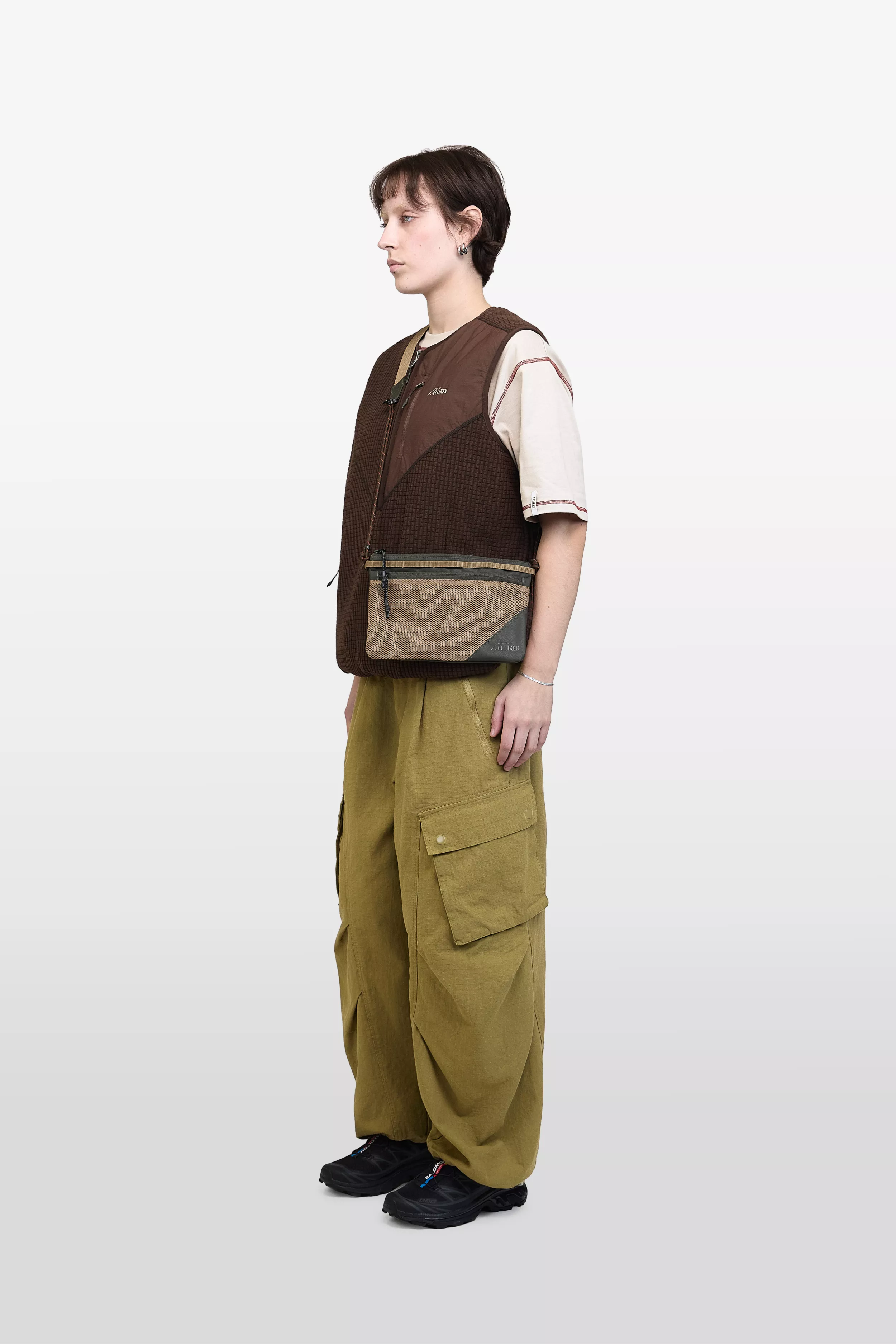model-(34055-darkgreen-front)-(40183-dkbrown-side)-(40181-ashgrey-side)-(40194-olive-side)