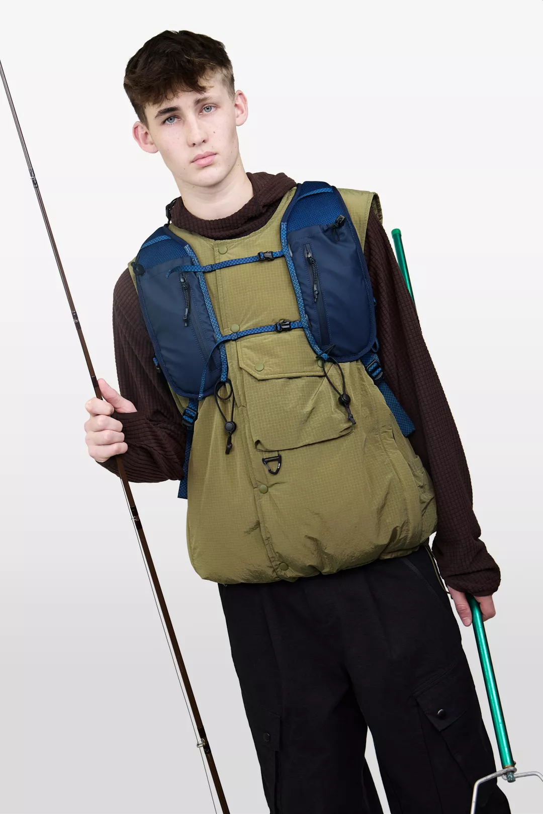 model-(34076-navy-back)-(40182-olive-front)-(40171-dkbrown-front)-(40194-black-front)