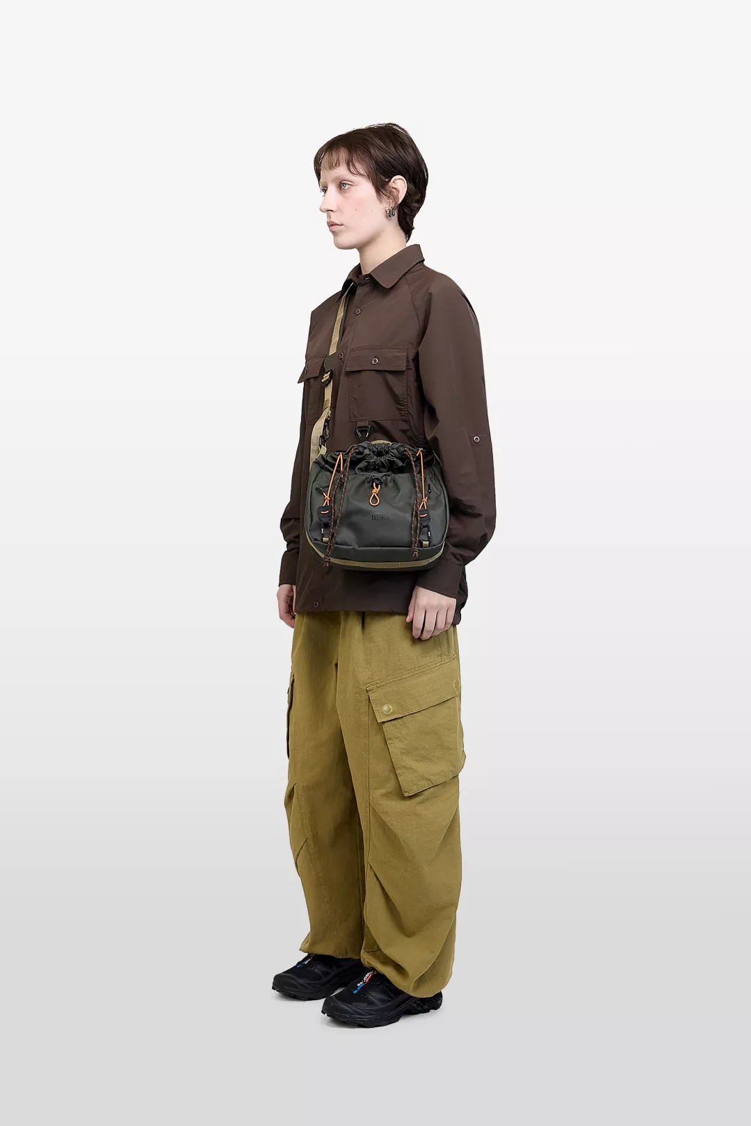 model-(34062-darkgreen-front)-(40169-dkbrown-side)-(40194-olive-side)