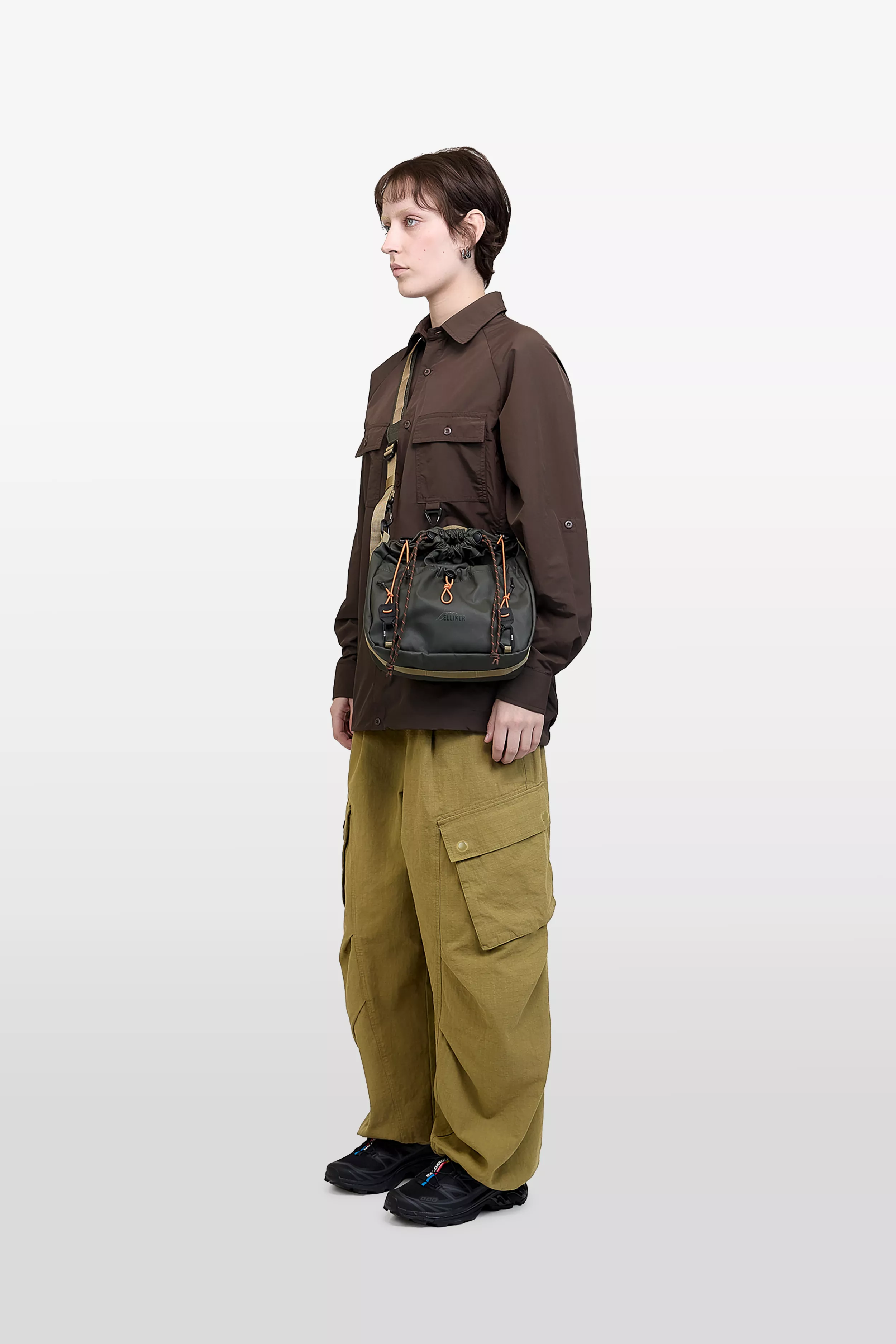 model-(34062-darkgreen-front)-(40169-dkbrown-side)-(40194-olive-side)