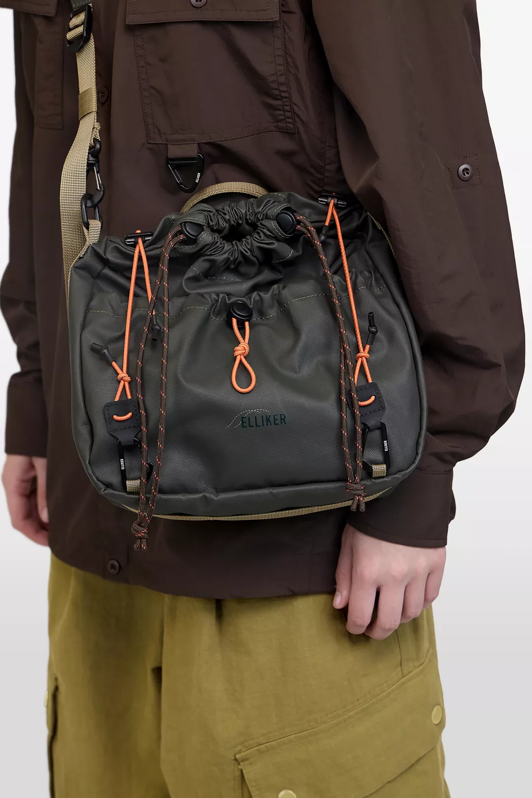 model-(34062-darkgreen-front)-(40169-dkbrown-side)-(40194-olive-side)-1