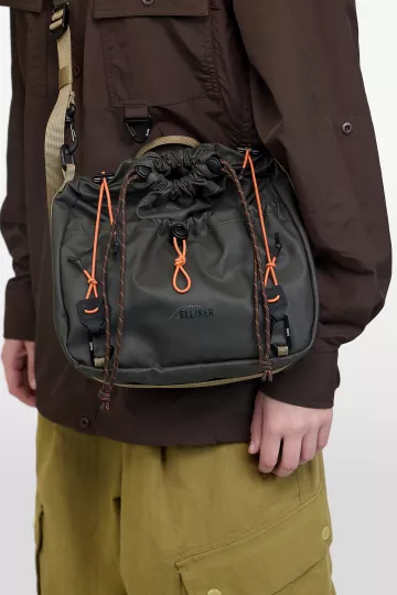 model-(34062-darkgreen-front)-(40169-dkbrown-side)-(40194-olive-side)-1