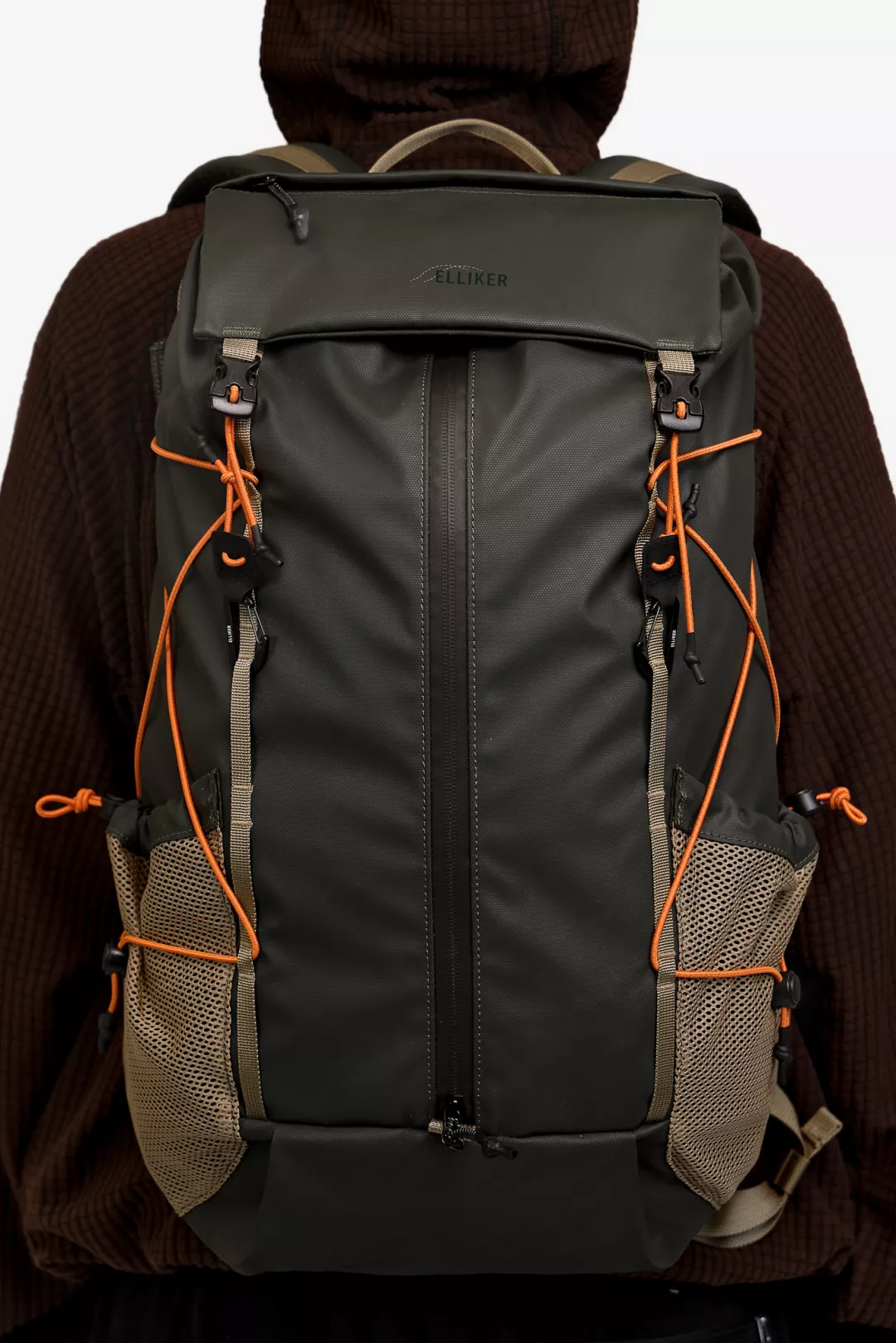 model-(34053-darkgreen-front)-(40171-dkbrown-back)