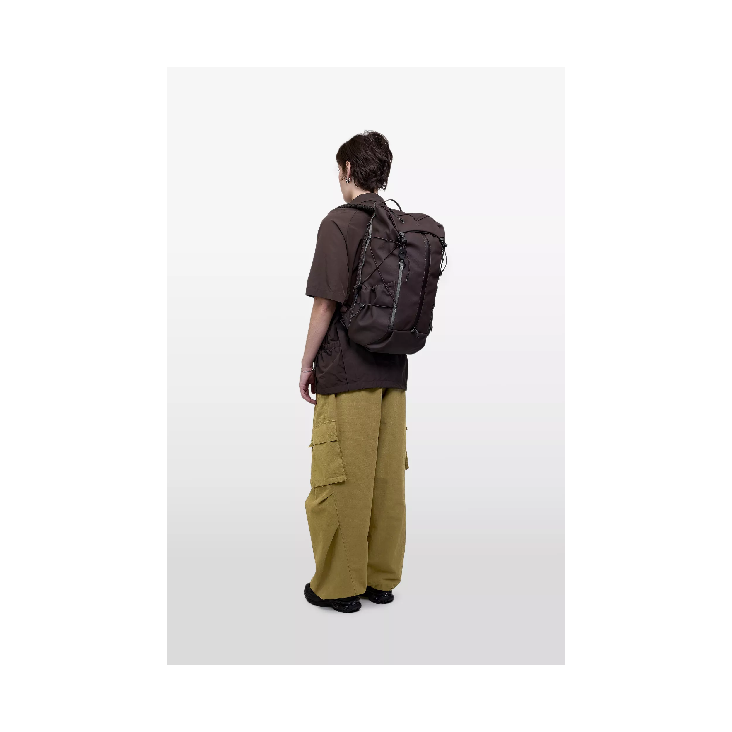 model-(34053-darkbrown-side)-(40168-dkbnblk-side)-(40194-olive-side)