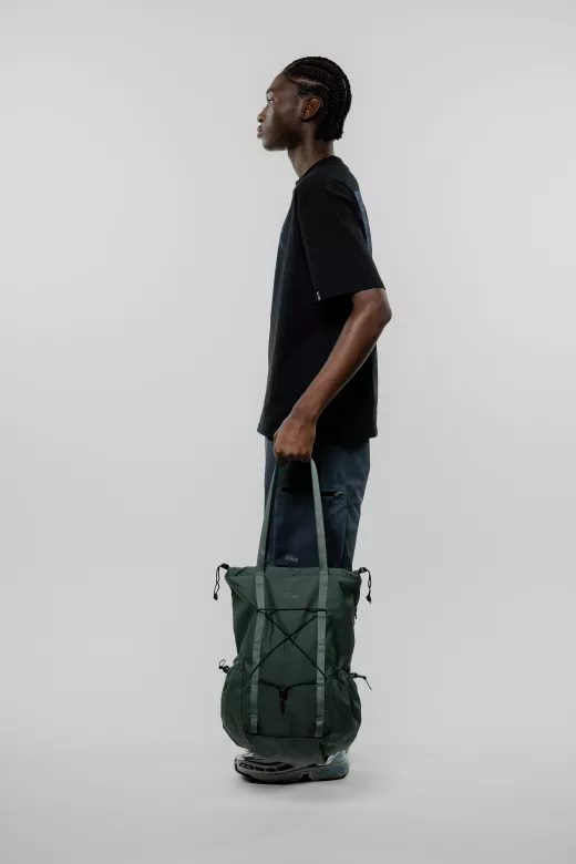 Penniyn Backpack Tote 20L Model