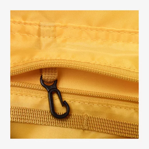 Dayle Roll Top Backpack 21/25L Model