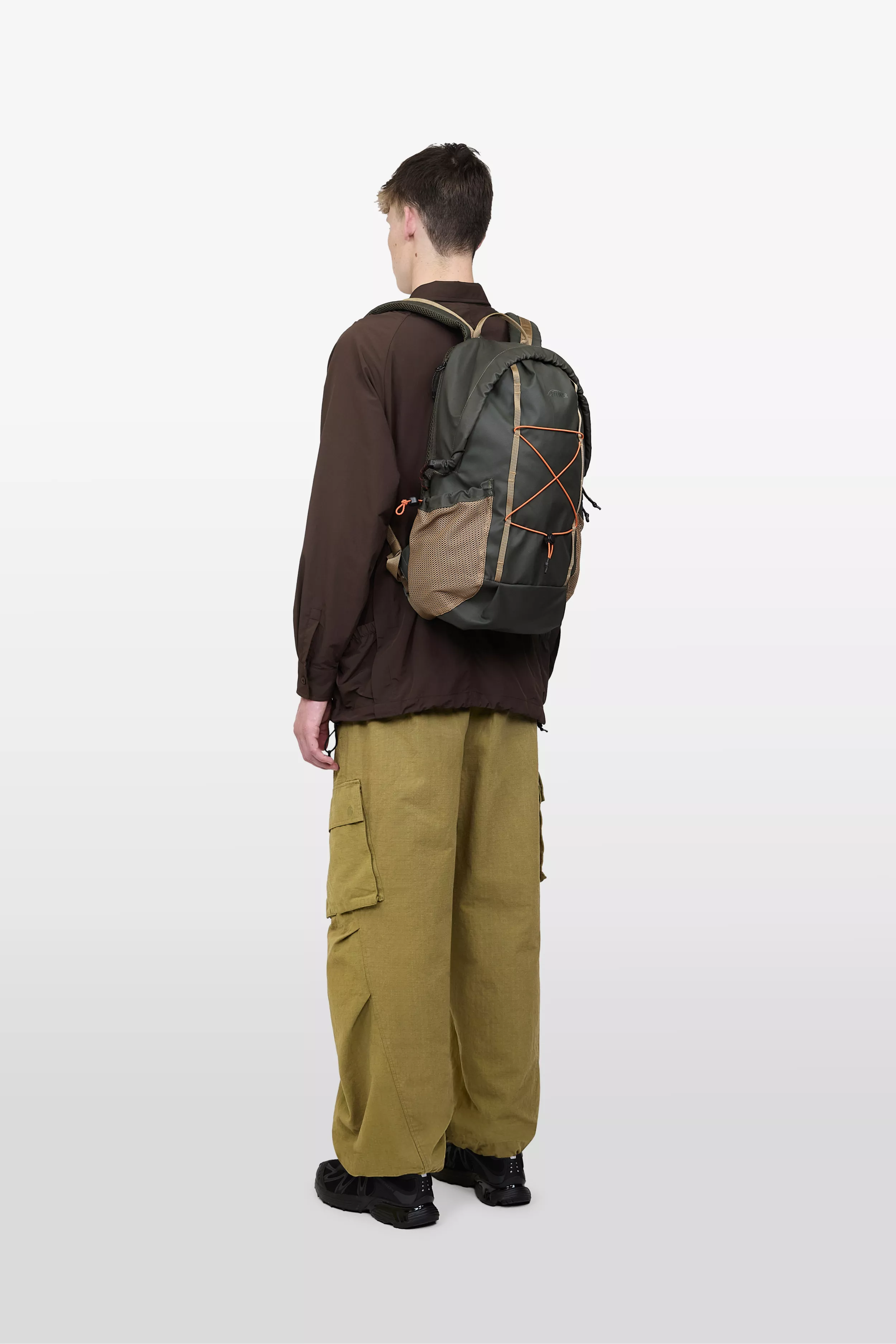 model-(34000-darkgreen-side)-(40169-dkbrown-side)-(40194-olive-side)
