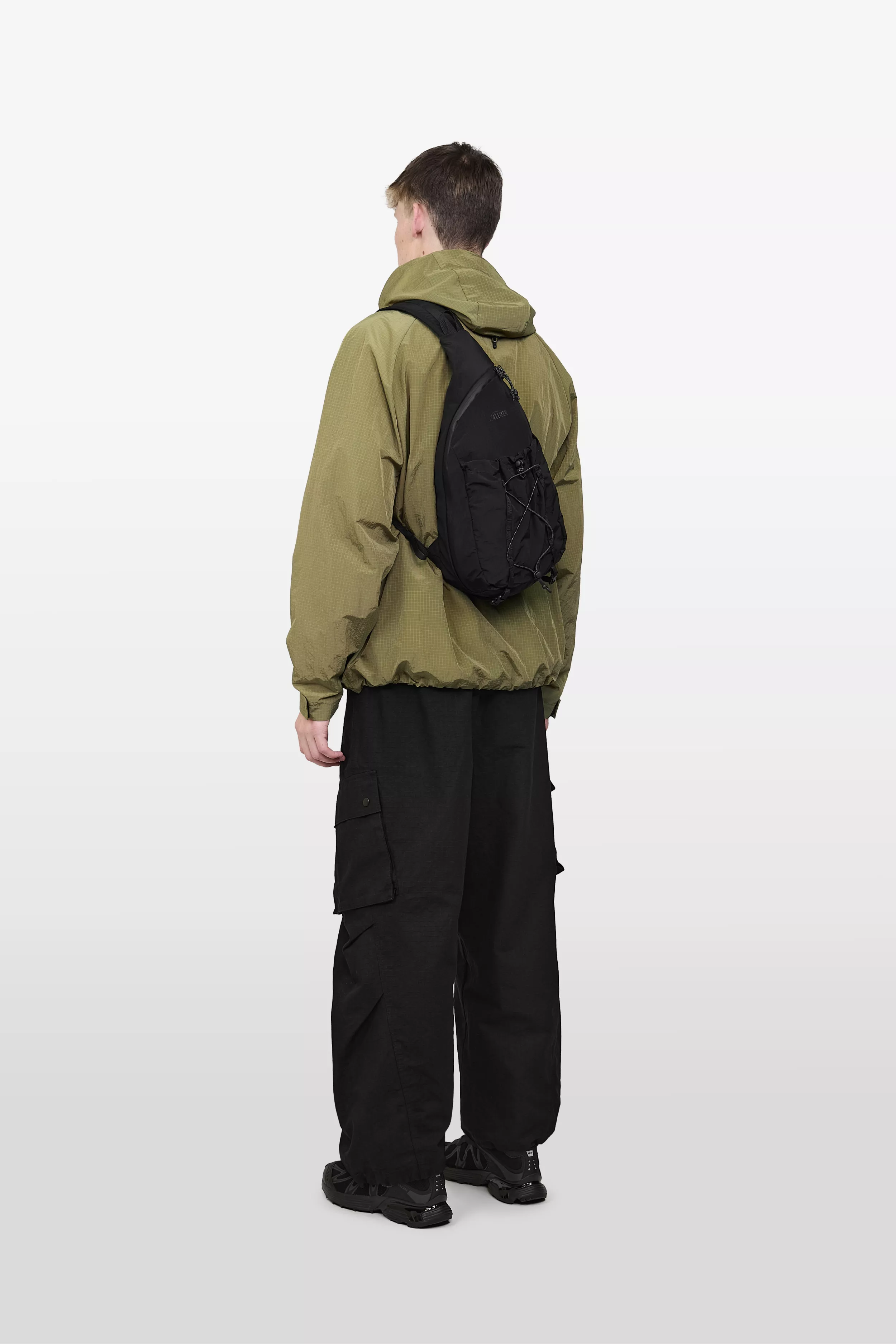 model-(34081-black-side)-(40195-olive-side)-(40194-black-side)