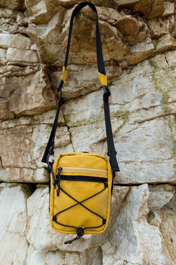ELLIKER - Rock Pooling - Kep Bag Hanging on Rock