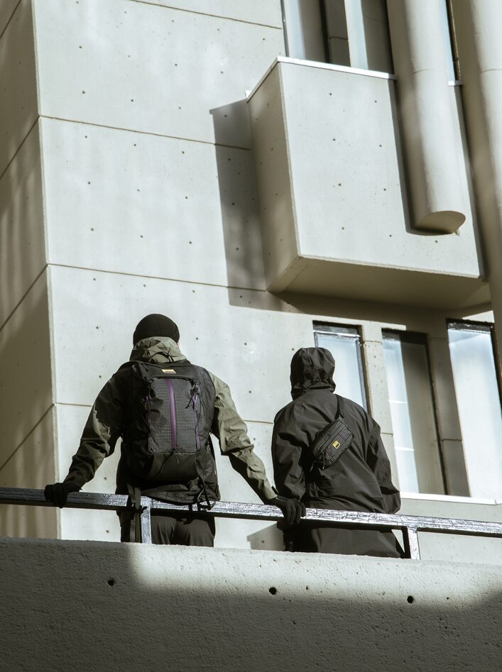 ELLIKER x Hikerdelic - Relaxing in the Sun