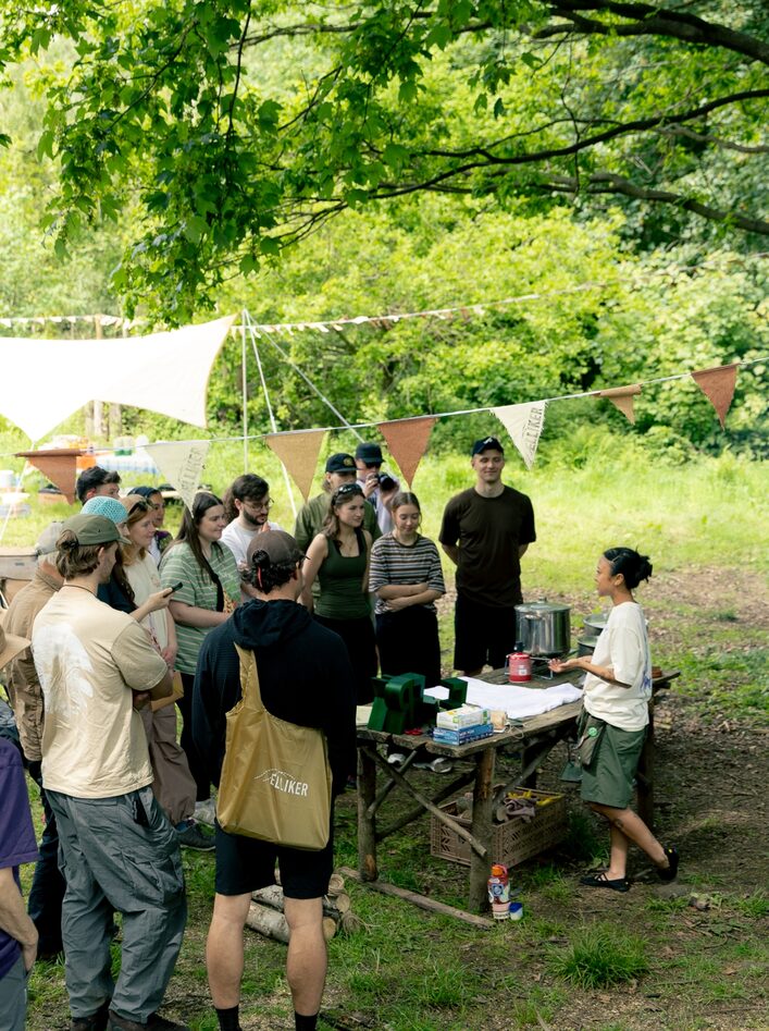 Nana Frank talks with crowd at Natural Dyeing Event
