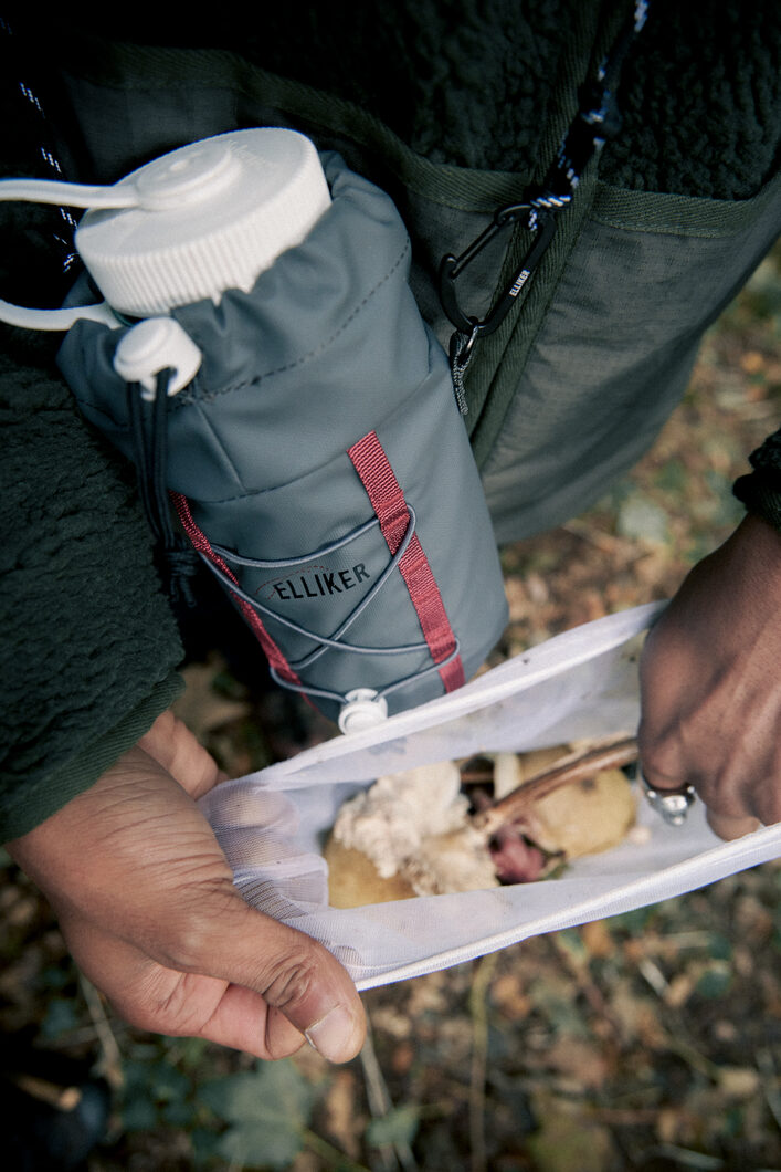 ELLIKER - Mushroom Identification - Kirkby Bottle Bag